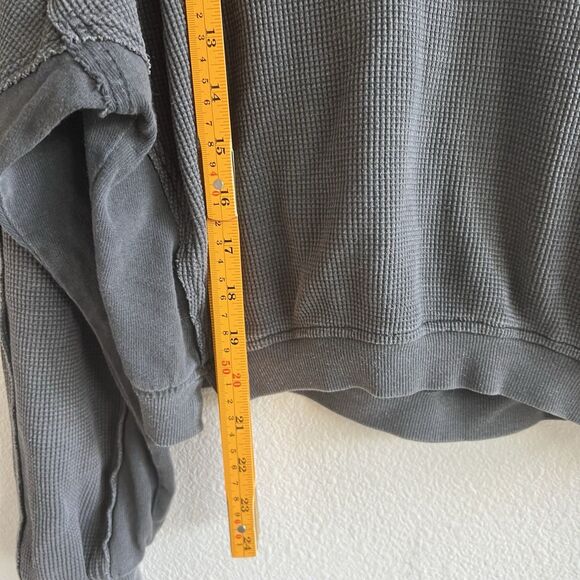 Daily Practice by Anthropologie Grasse Long-Sleeve Top Gray Waffle Medium Yoga - Picture 7 of 8